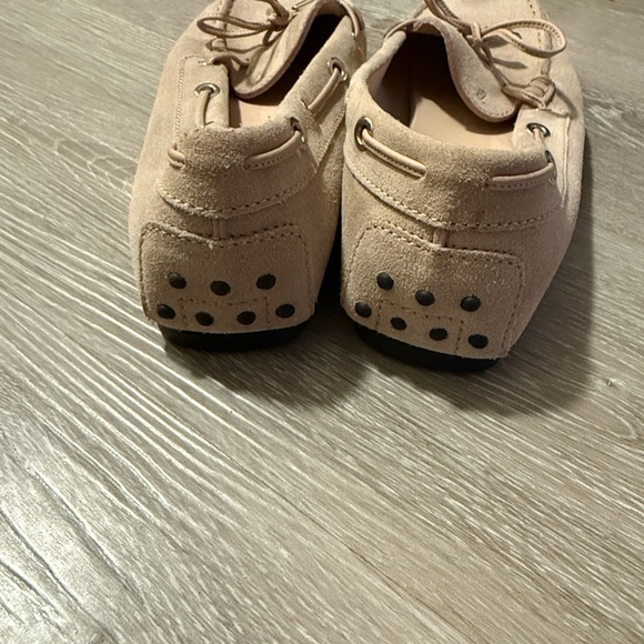 TOD’S TAN GOMMINO SUEDE LOAFERS, SIZE 38.5 - Picture 2 of 4